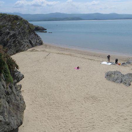 Porthmadog, Sleeps 11, 5 Bedrooms, 5 Bathrooms, Mountain Views 외부 사진