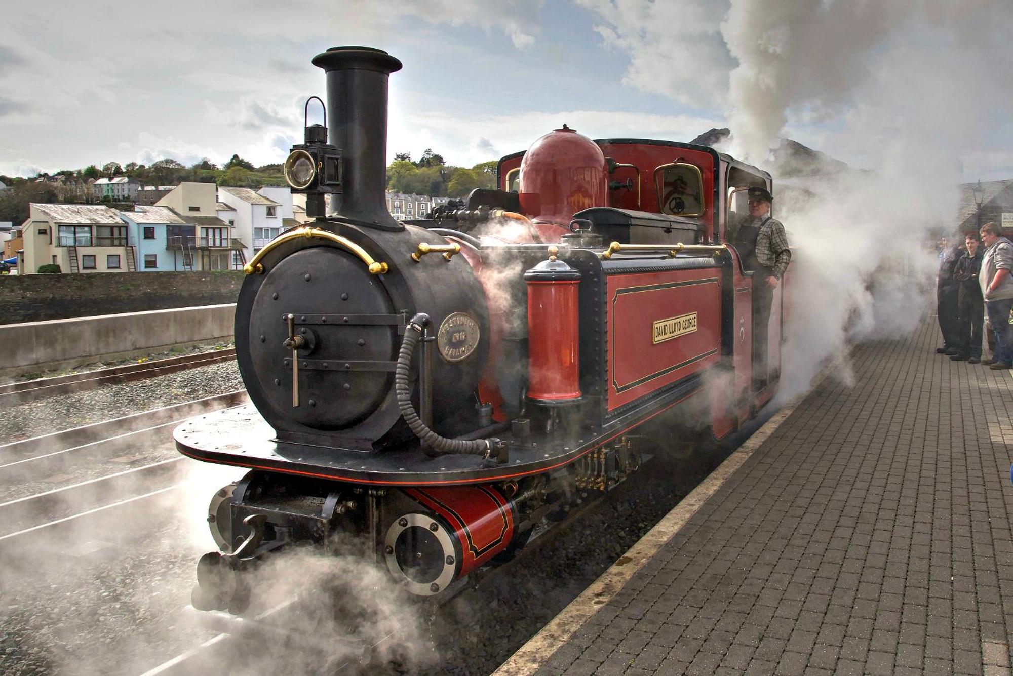 Porthmadog, Sleeps 11, 5 Bedrooms, 5 Bathrooms, Mountain Views 외부 사진