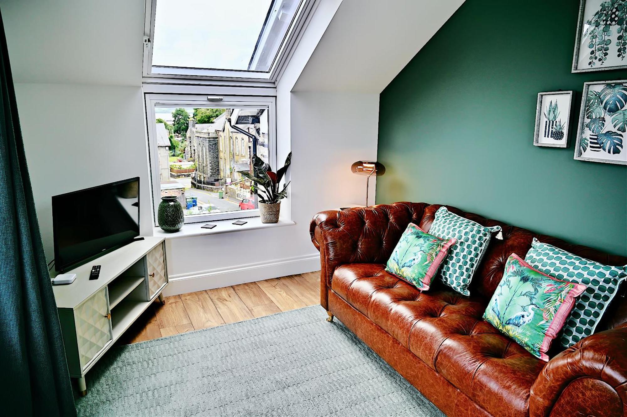 Porthmadog, Sleeps 11, 5 Bedrooms, 5 Bathrooms, Mountain Views 외부 사진