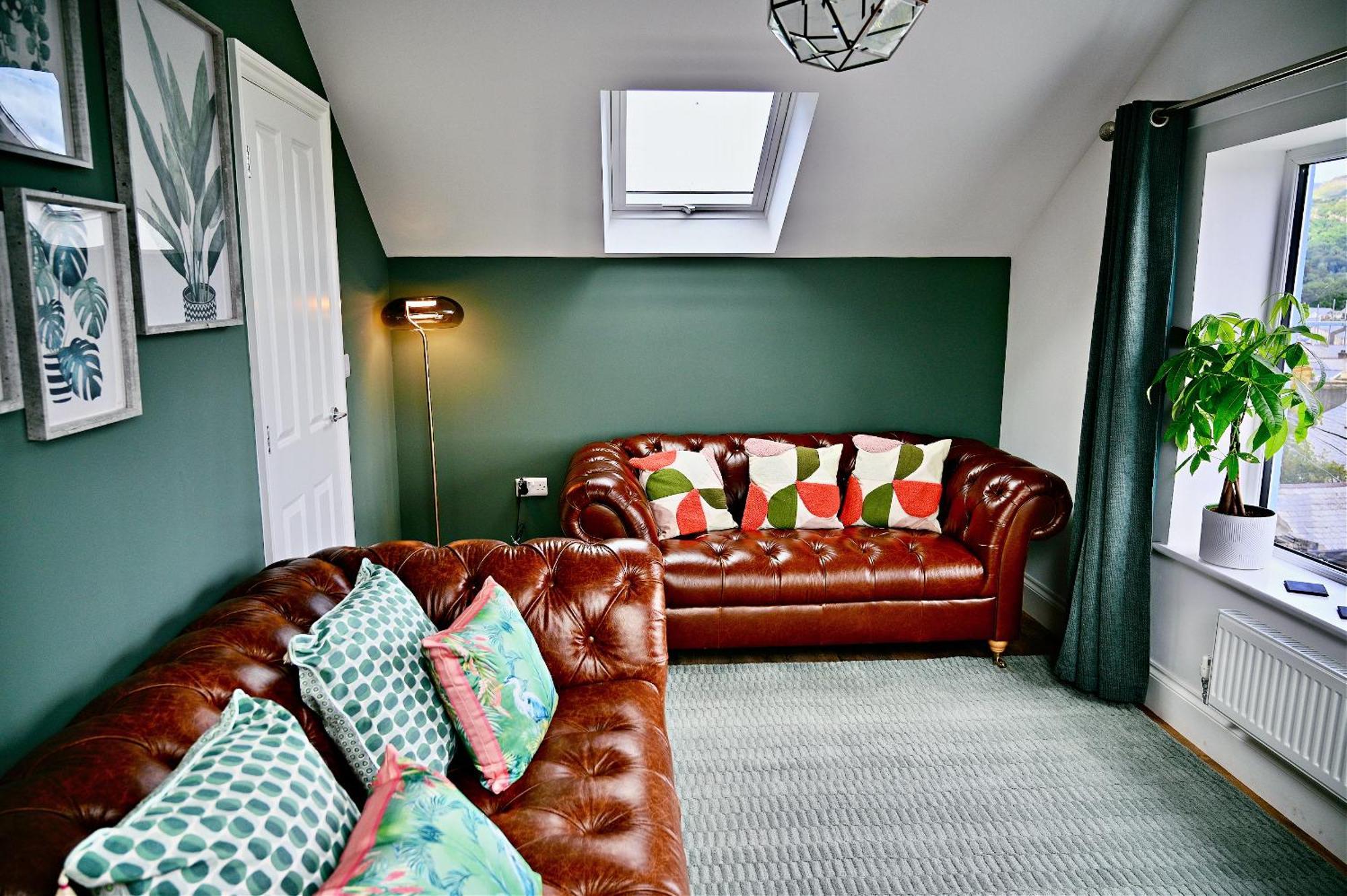 Porthmadog, Sleeps 11, 5 Bedrooms, 5 Bathrooms, Mountain Views 외부 사진